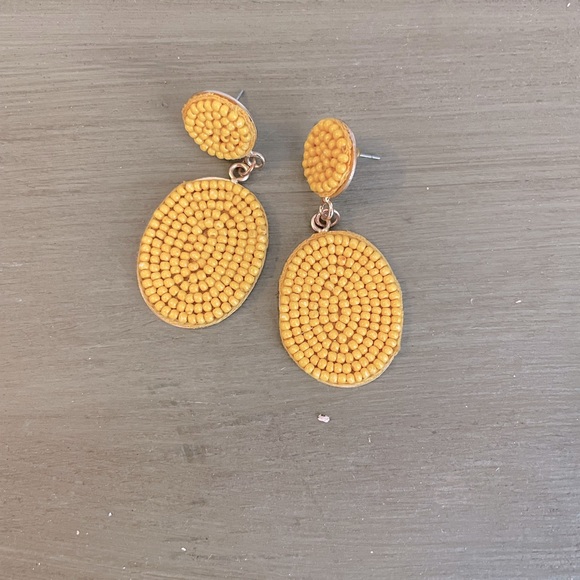 Yellow earrings - Picture 1 of 1
